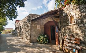 Apartments & Rooms Konoba Tomic
